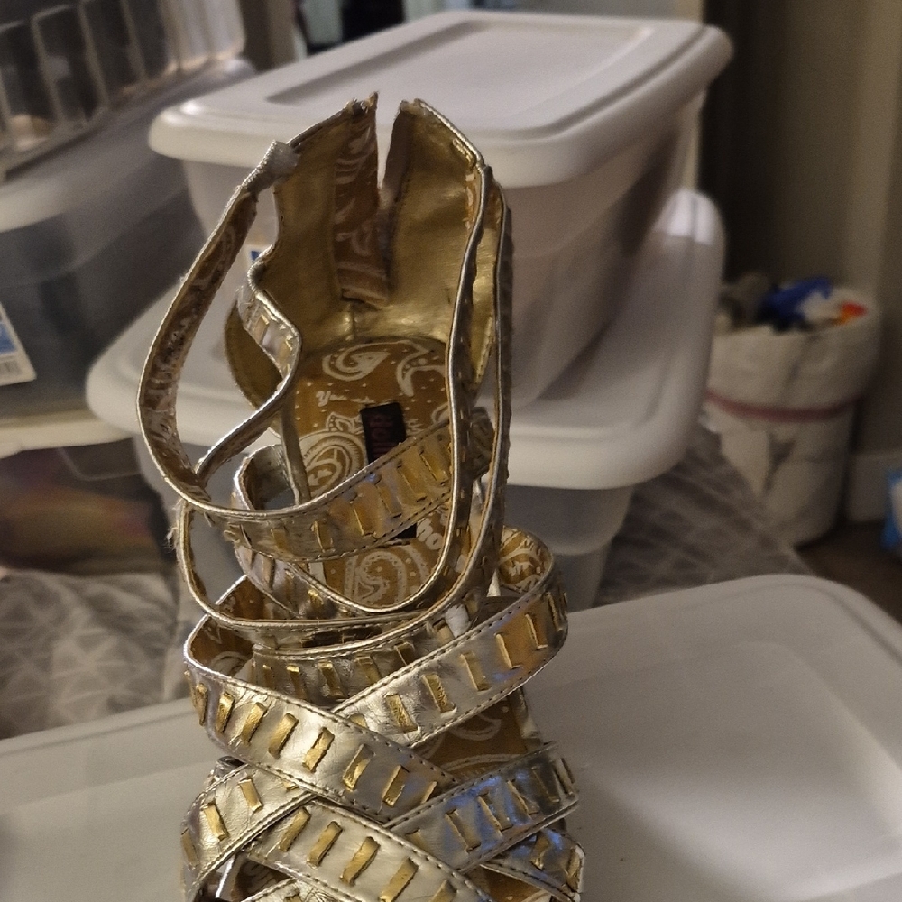 Dollhouse Gold and Silver Wedges